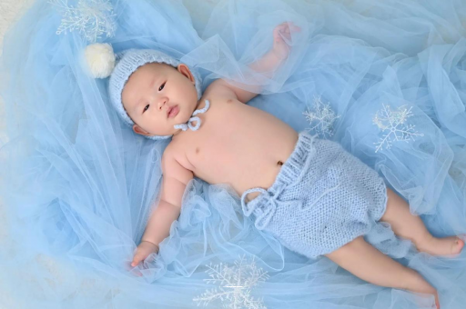 河北孕妇在家站着分娩